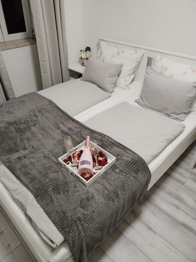 Apartman Zeko Rijeka Eksteriør billede